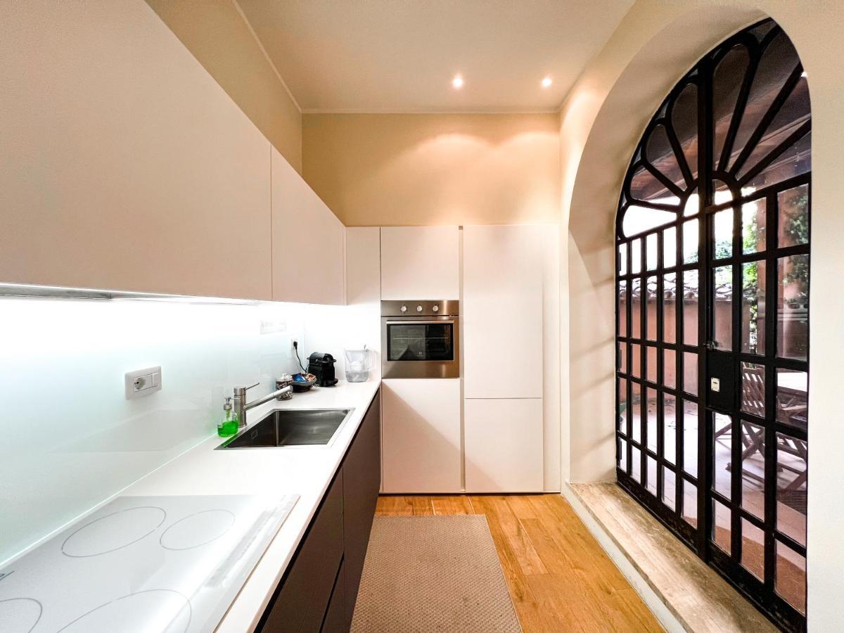 Appartement Luxury House & Secret Garden - Strategic Location, 100m To Metro B *