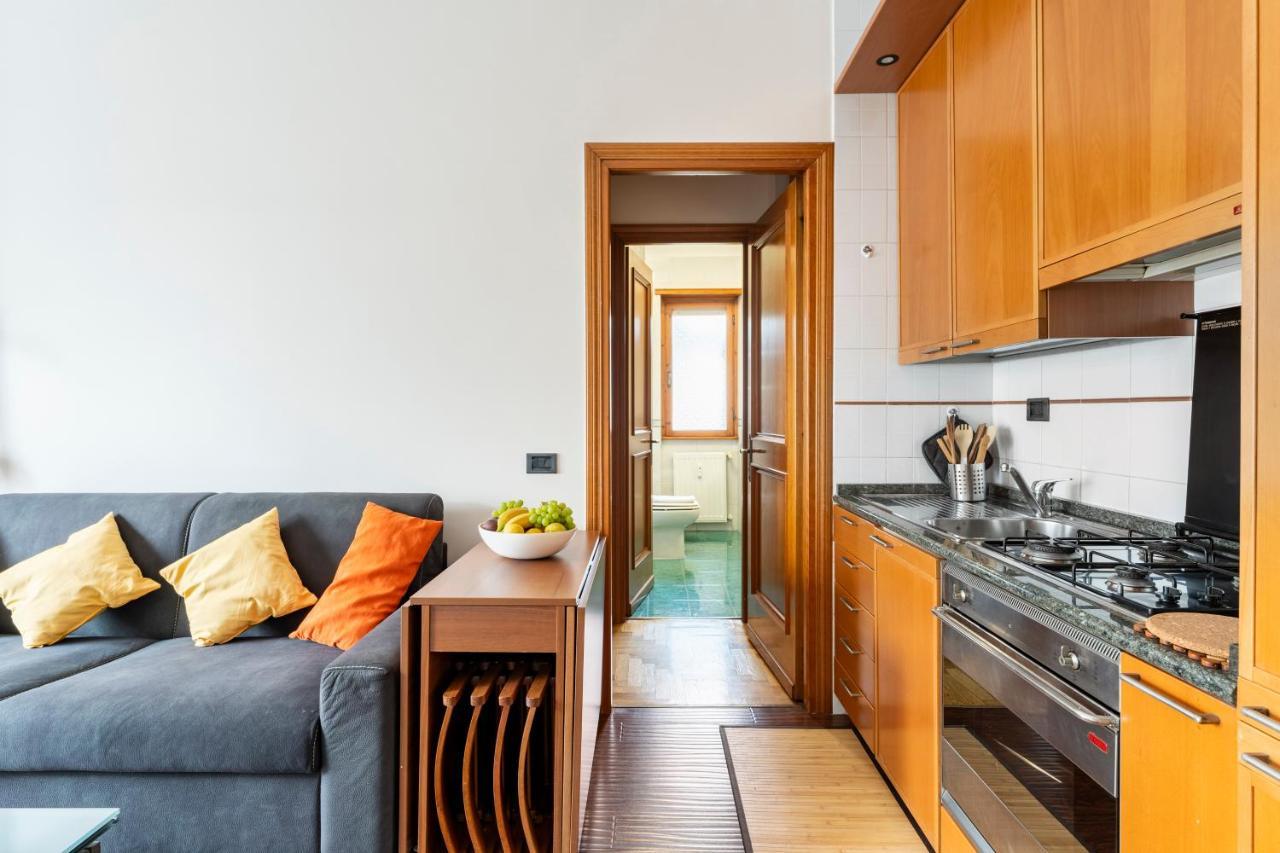 Apartment Eashome Eur Mostacciano Bilocale Adiacente Ifo *