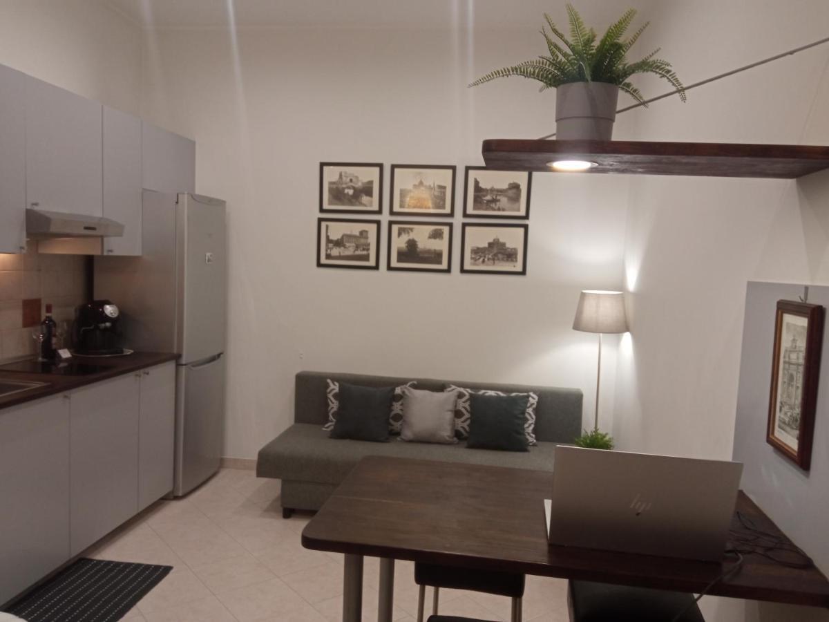 Appartement Fontana Di Trevi - Historic Center Apartment *