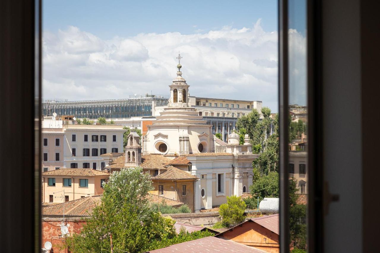 Colosseo Modern By In Appartement