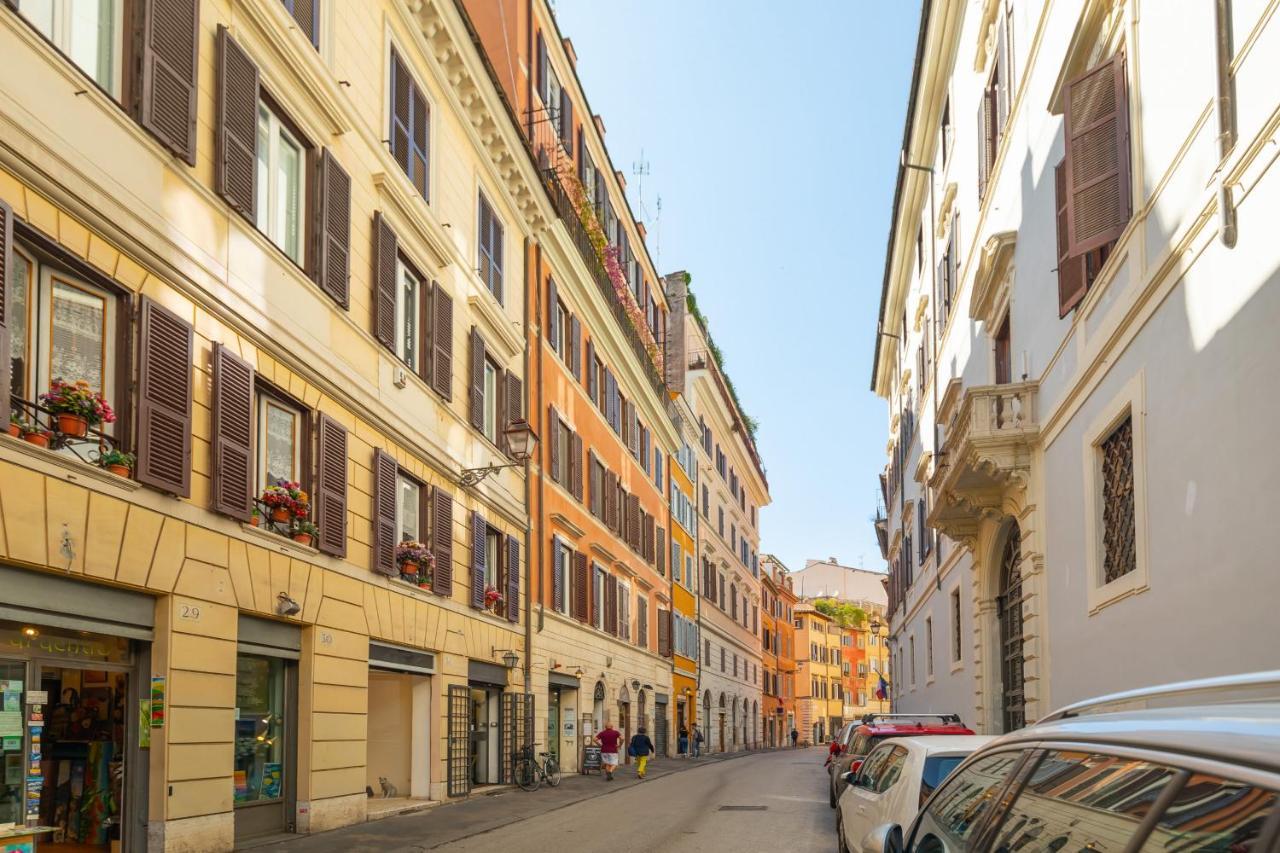 Apartamento Campo De Fiori Large And Beautiful