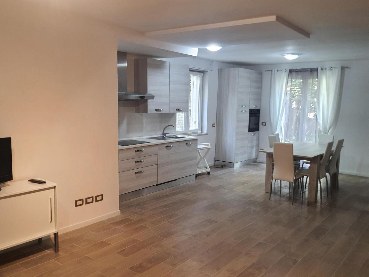 Capacelli Villa *