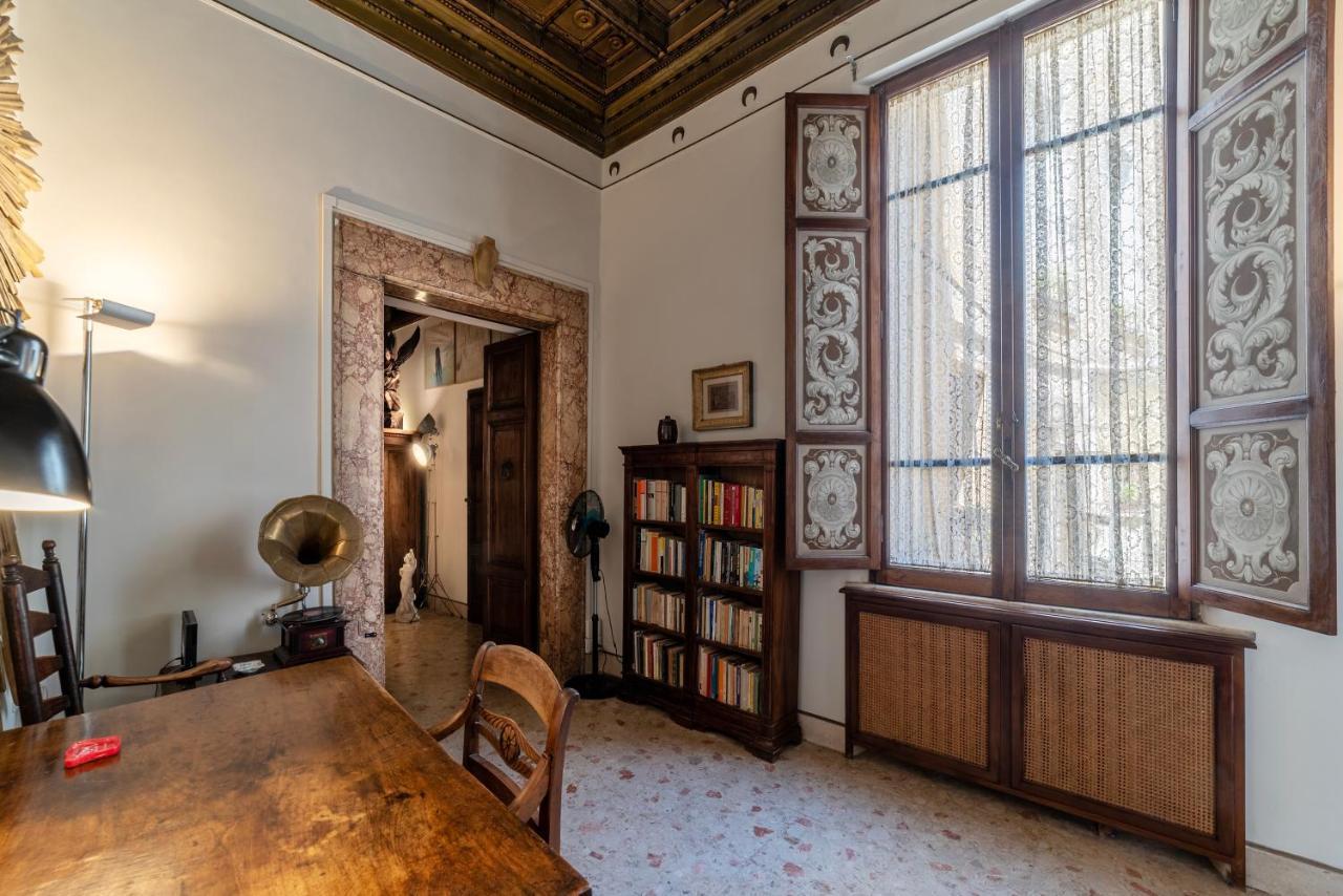 Pantheon - L'angolo Nascosto Dei Quadri Apartment Rome