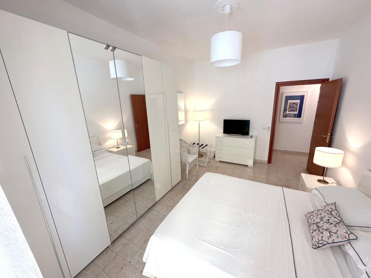 Royal Domus Of Apartment *