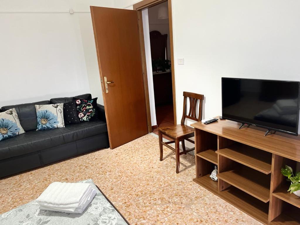 Dulceri Apartment *
