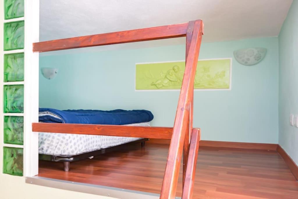 House Esedra