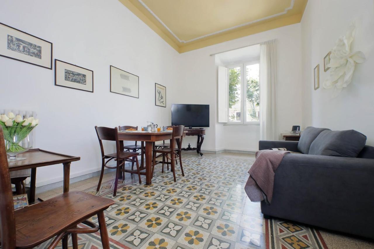 Cozy Merulana Apartment