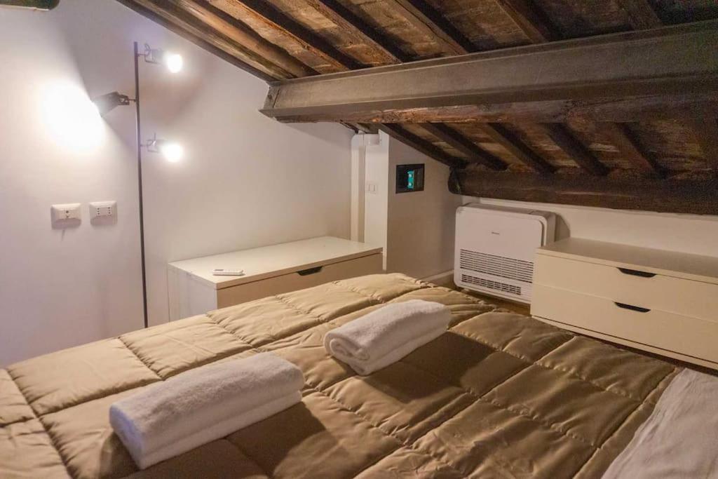 Apartment Art Atelier Terrazza Borgo Rome