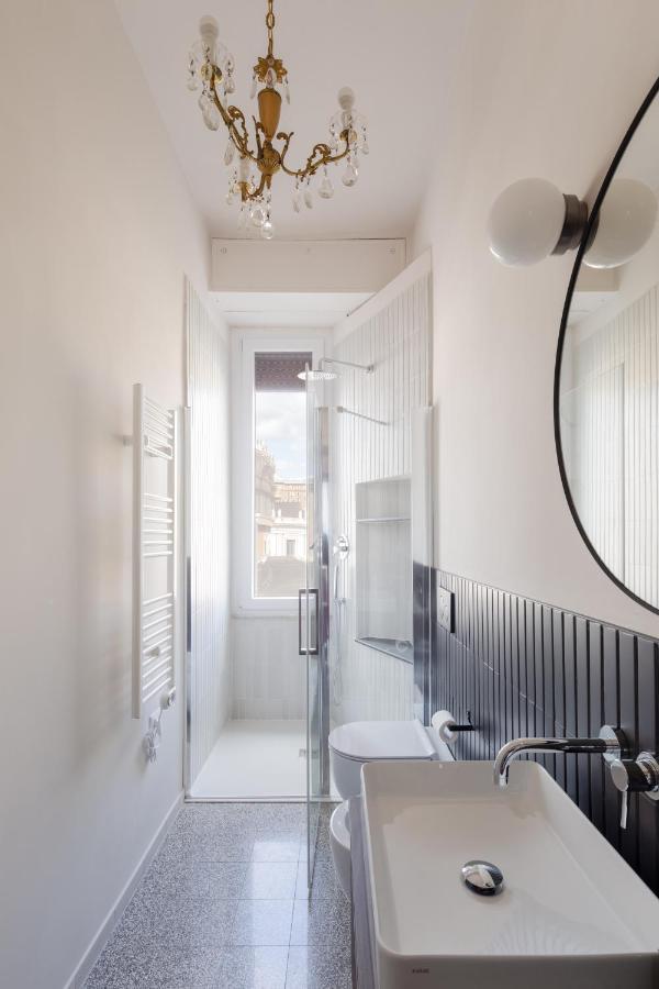 New With Amazing View Of S Peter's Dome Apartment Rome