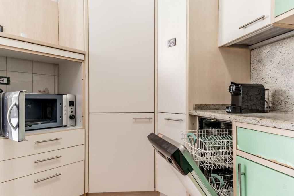 Apartment Tiburtina White House Rome