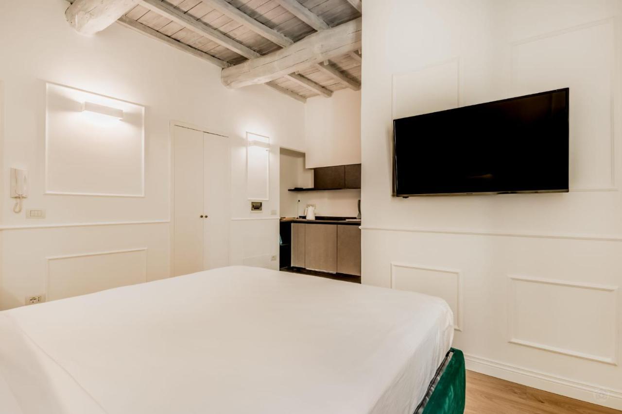 - Vittoria Palace * Roma