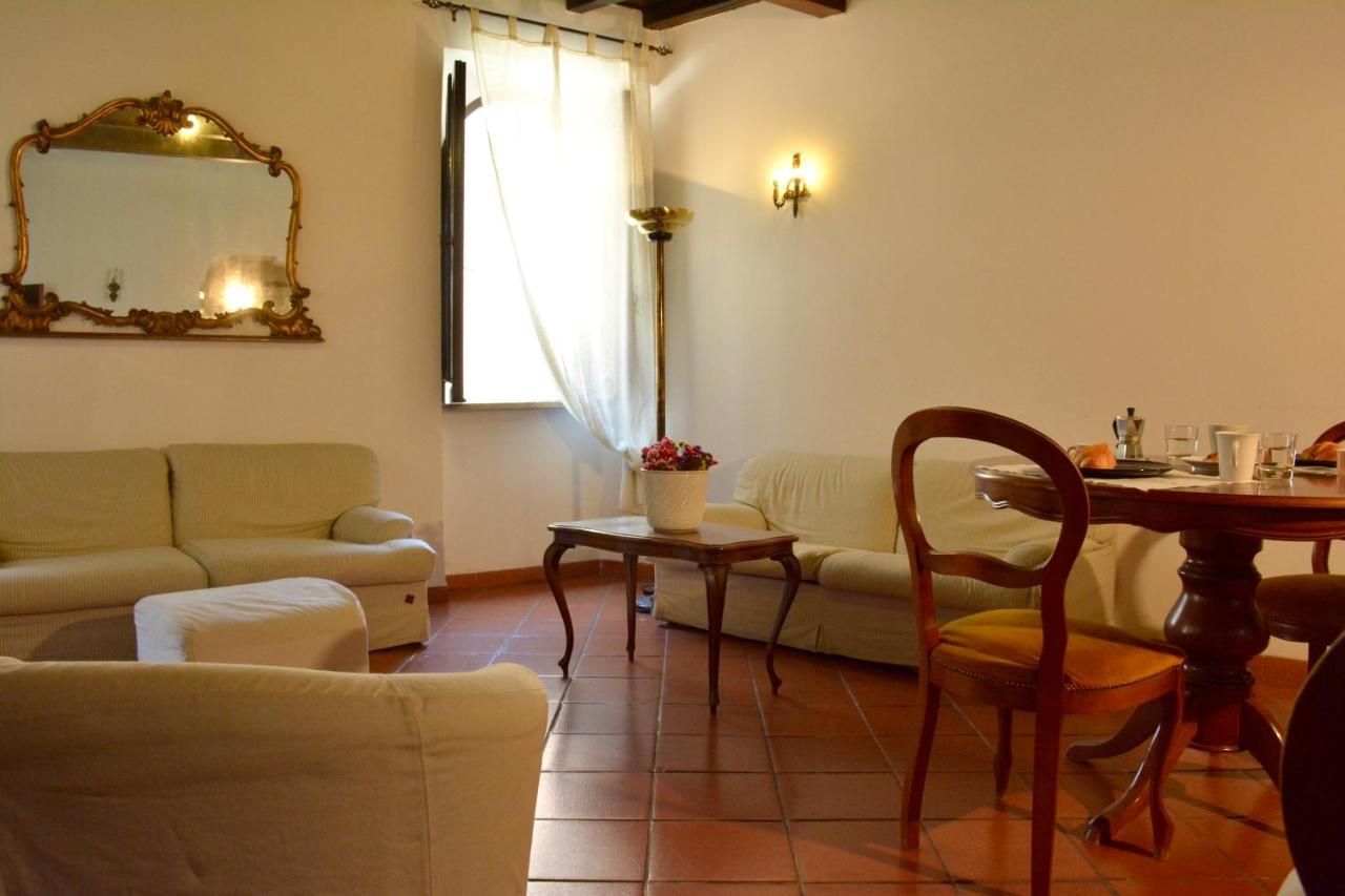 Sweet Giulia's Appartement