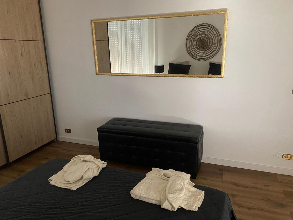 Eur Centro Lux Con Camino Apartment