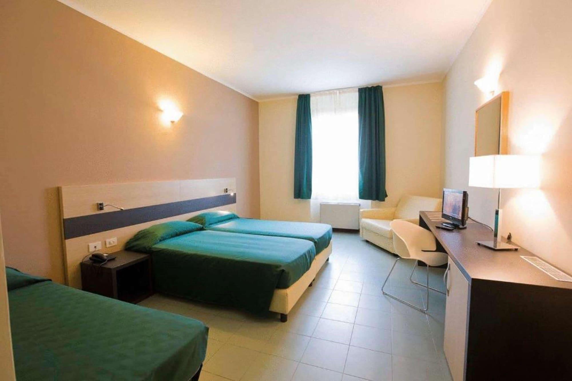 Alba Hotel 4*