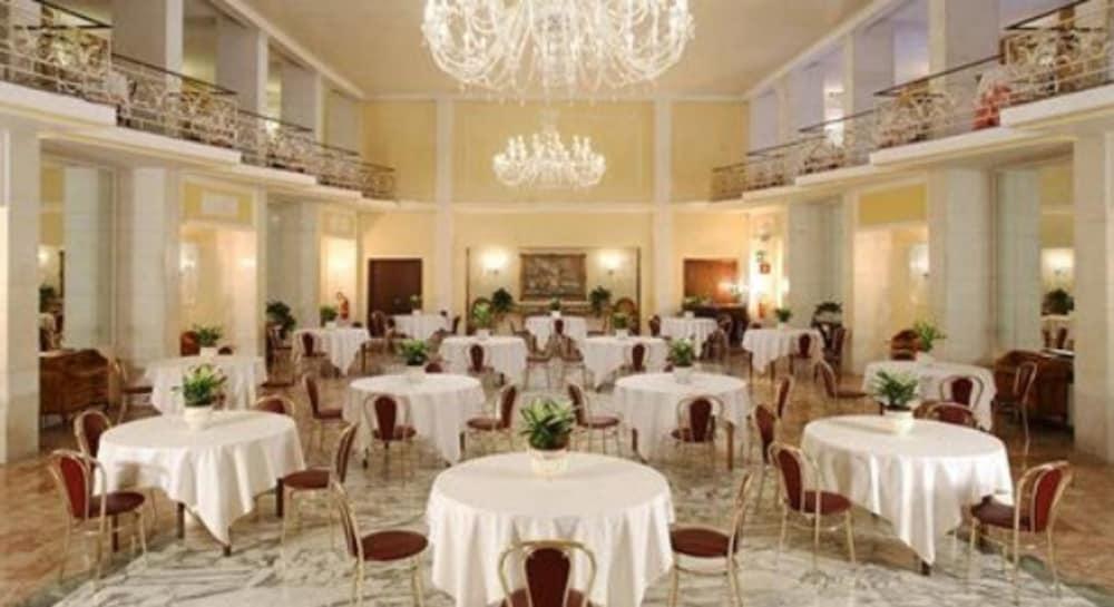 Lh Grand Hermitage Hotel 4*
