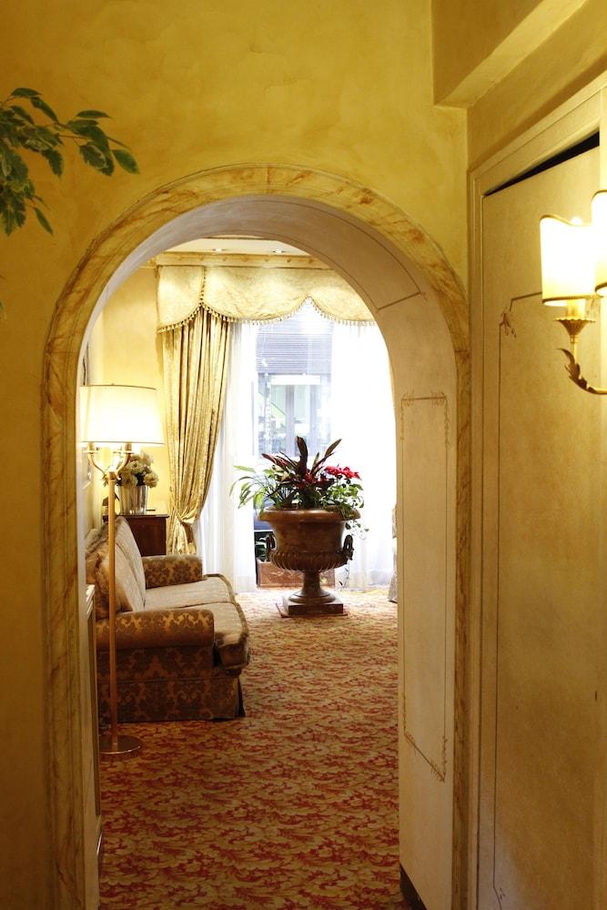Hotel Sistina 4*