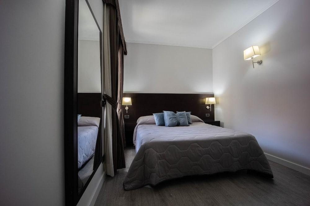 Seven Kings Relais 3* Rome