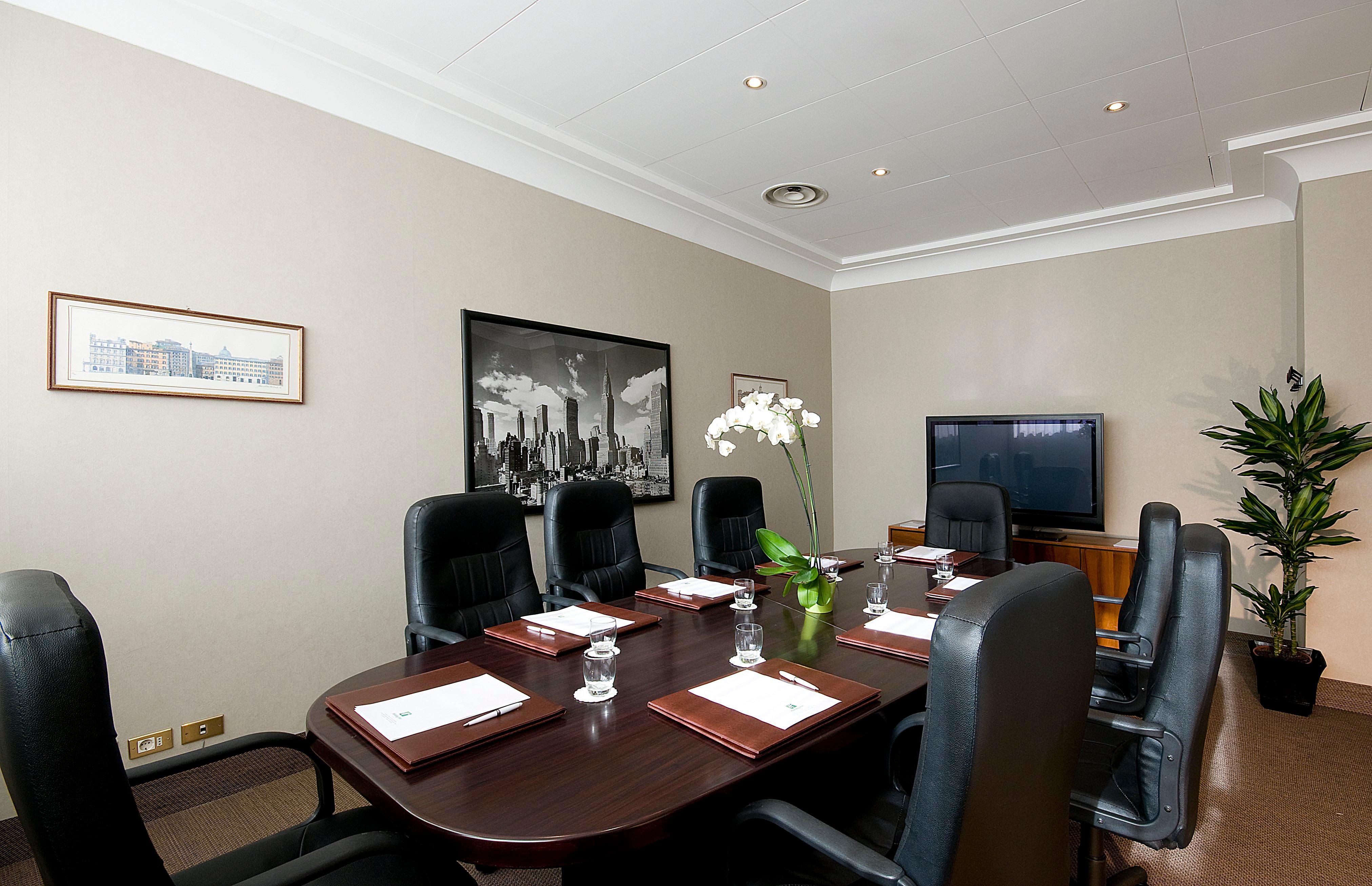 Holiday - Eur Parco Dei Medici By Ihg 4*