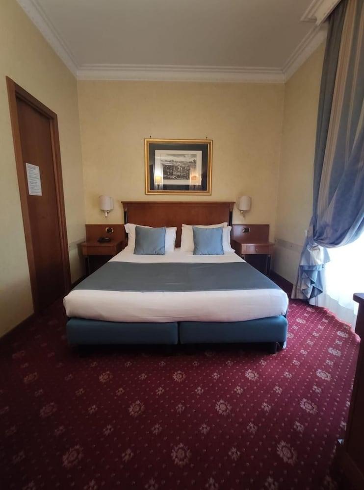 Hotel Miami 3*