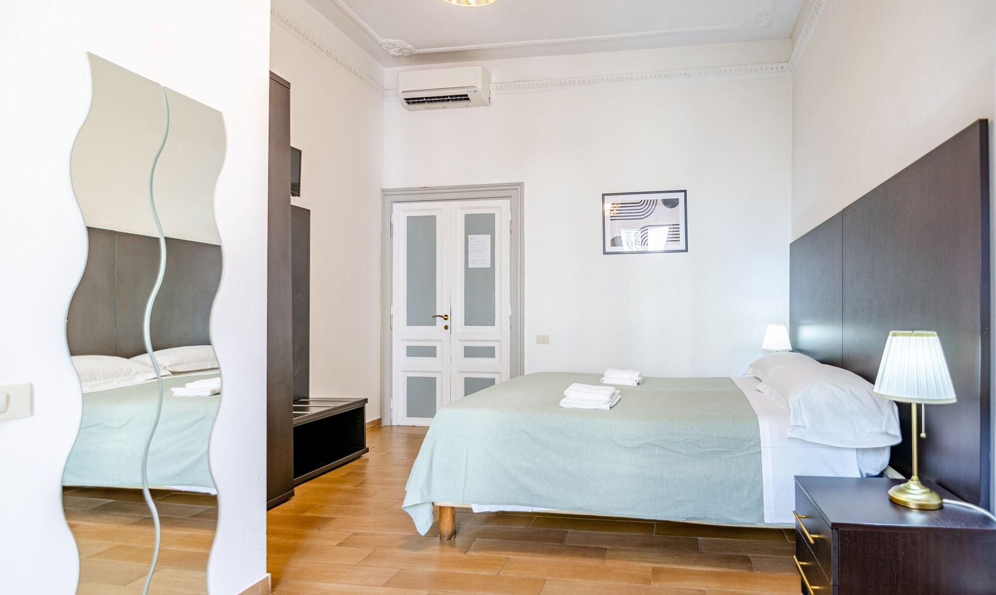 Couette-café El Dorado Colosseum Rome