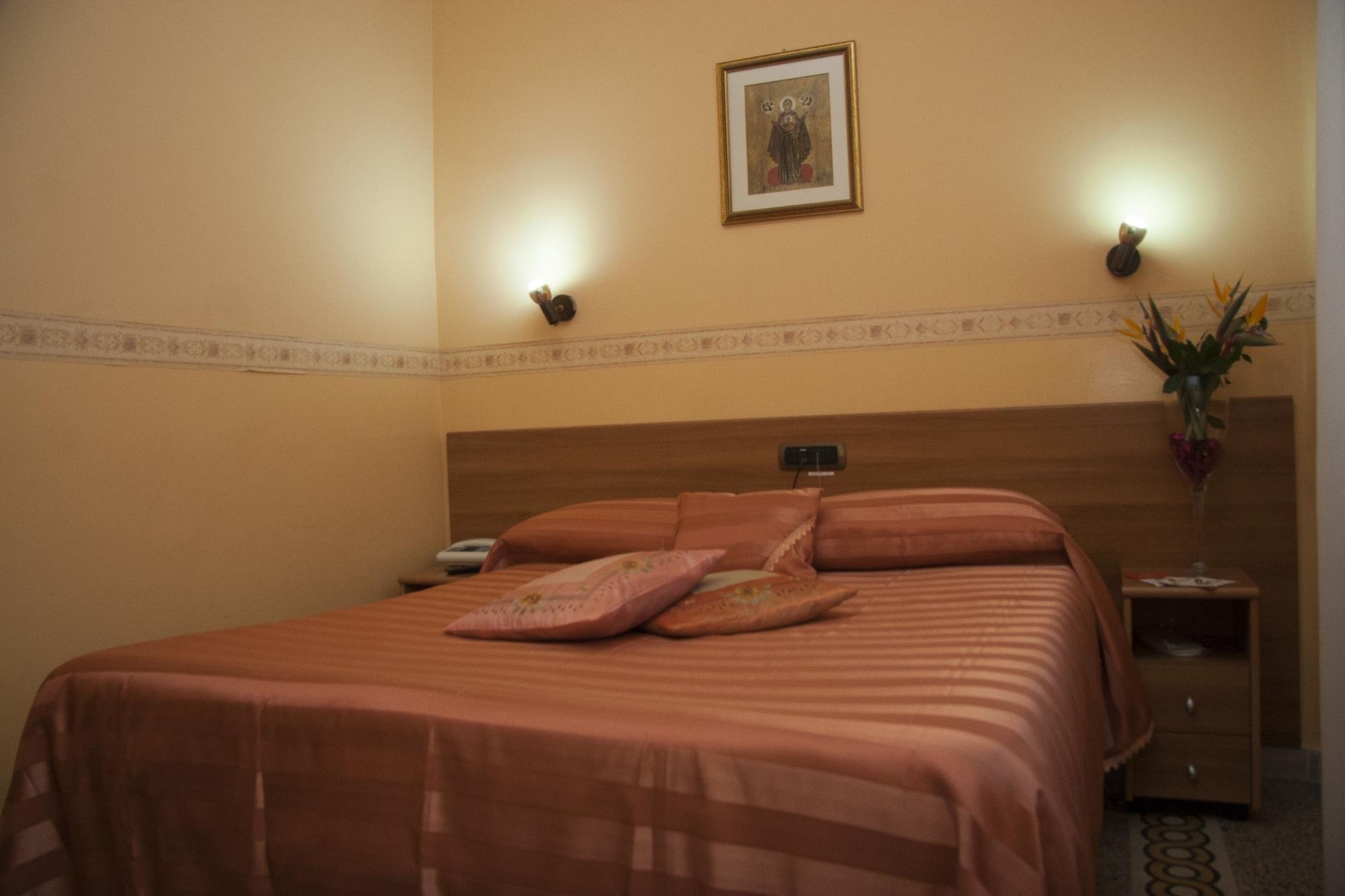 Maison d'hôtes Casa La Salle - Casa Religiosa 3*