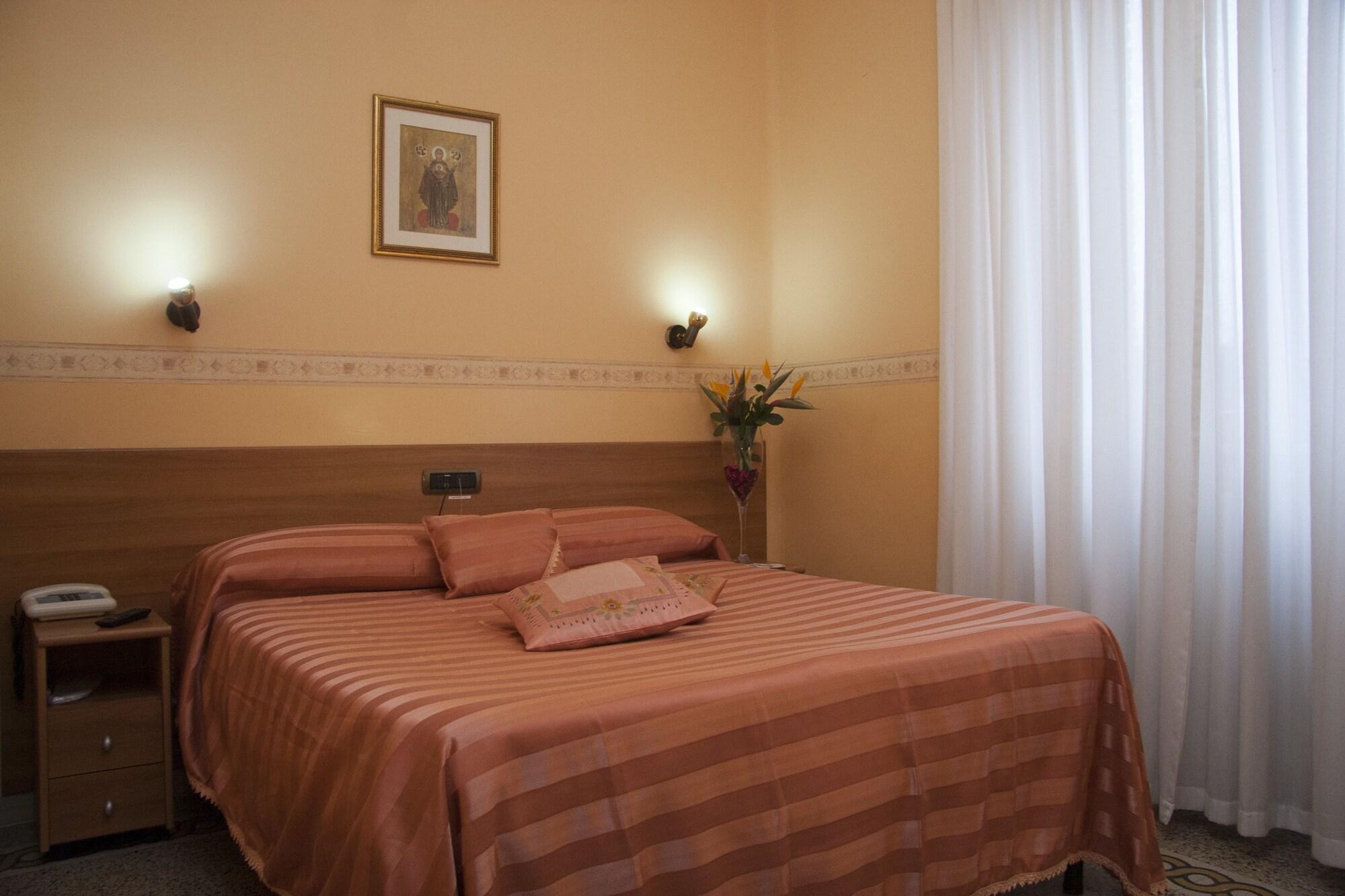 Maison d'hôtes Casa La Salle - Casa Religiosa