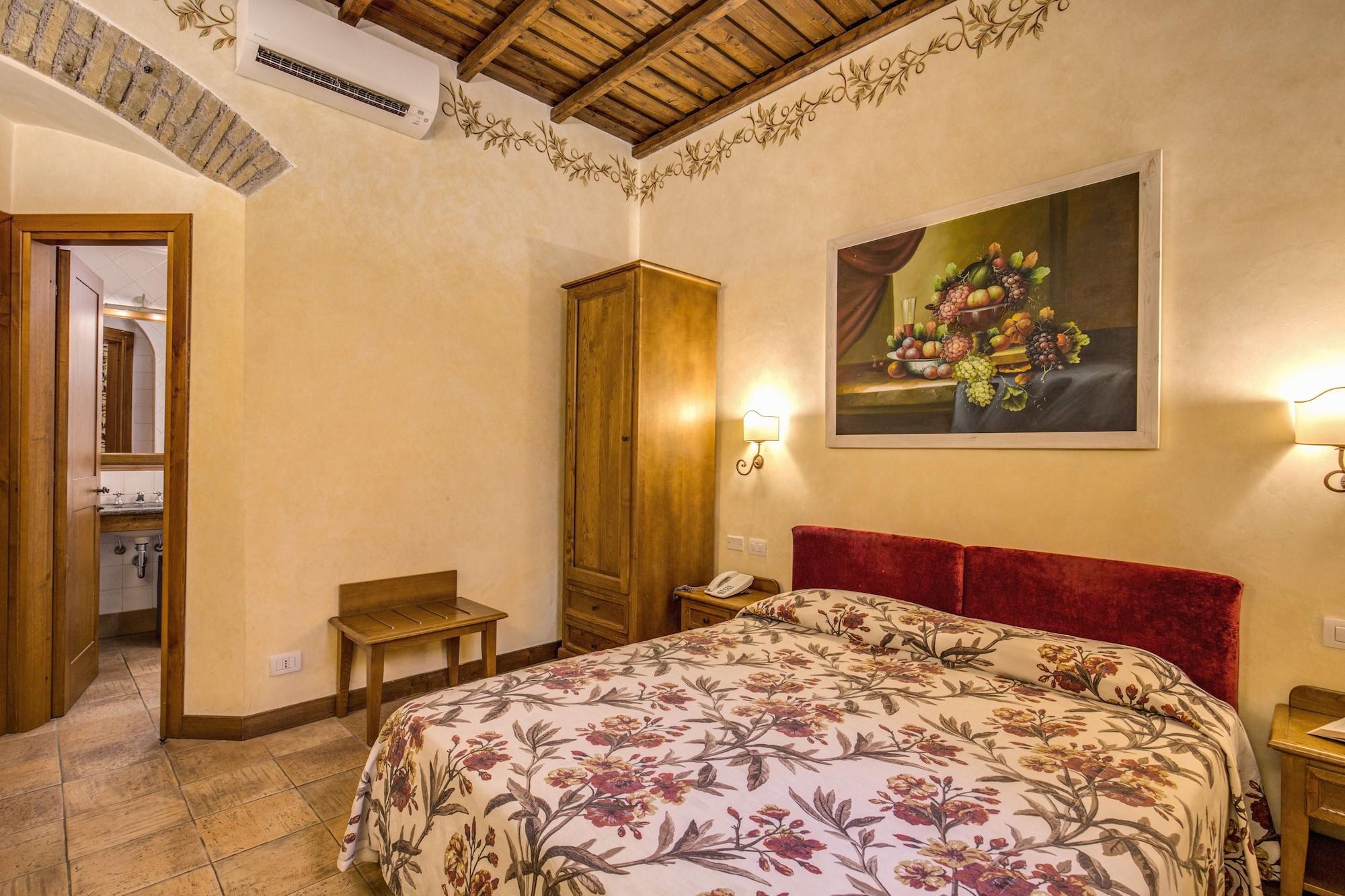 Hotel Residenza San Calisto 3*