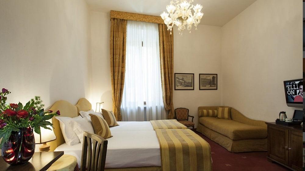 Columbia 3* Rome