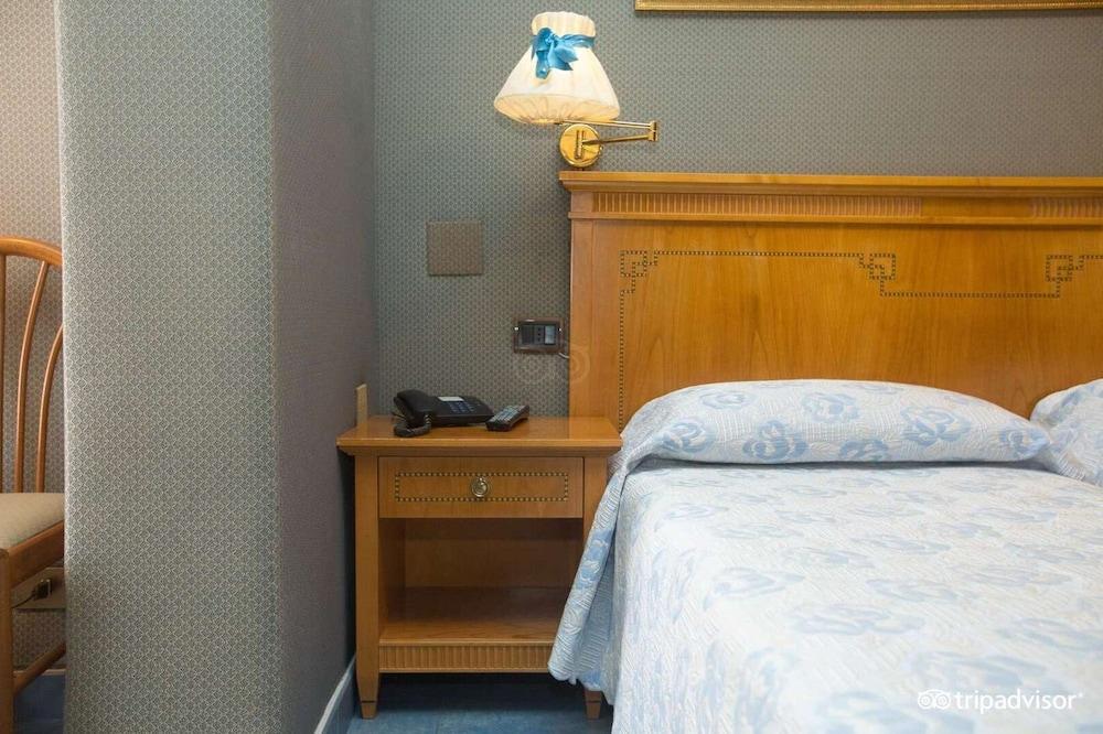 Rimini 3*
