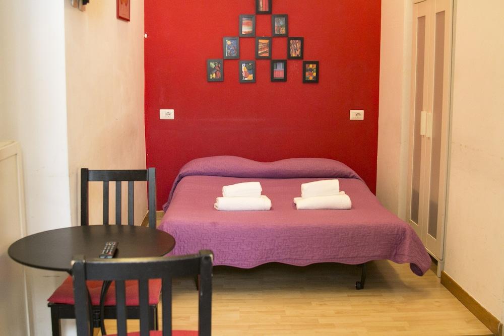 Vatican Guest house 2*