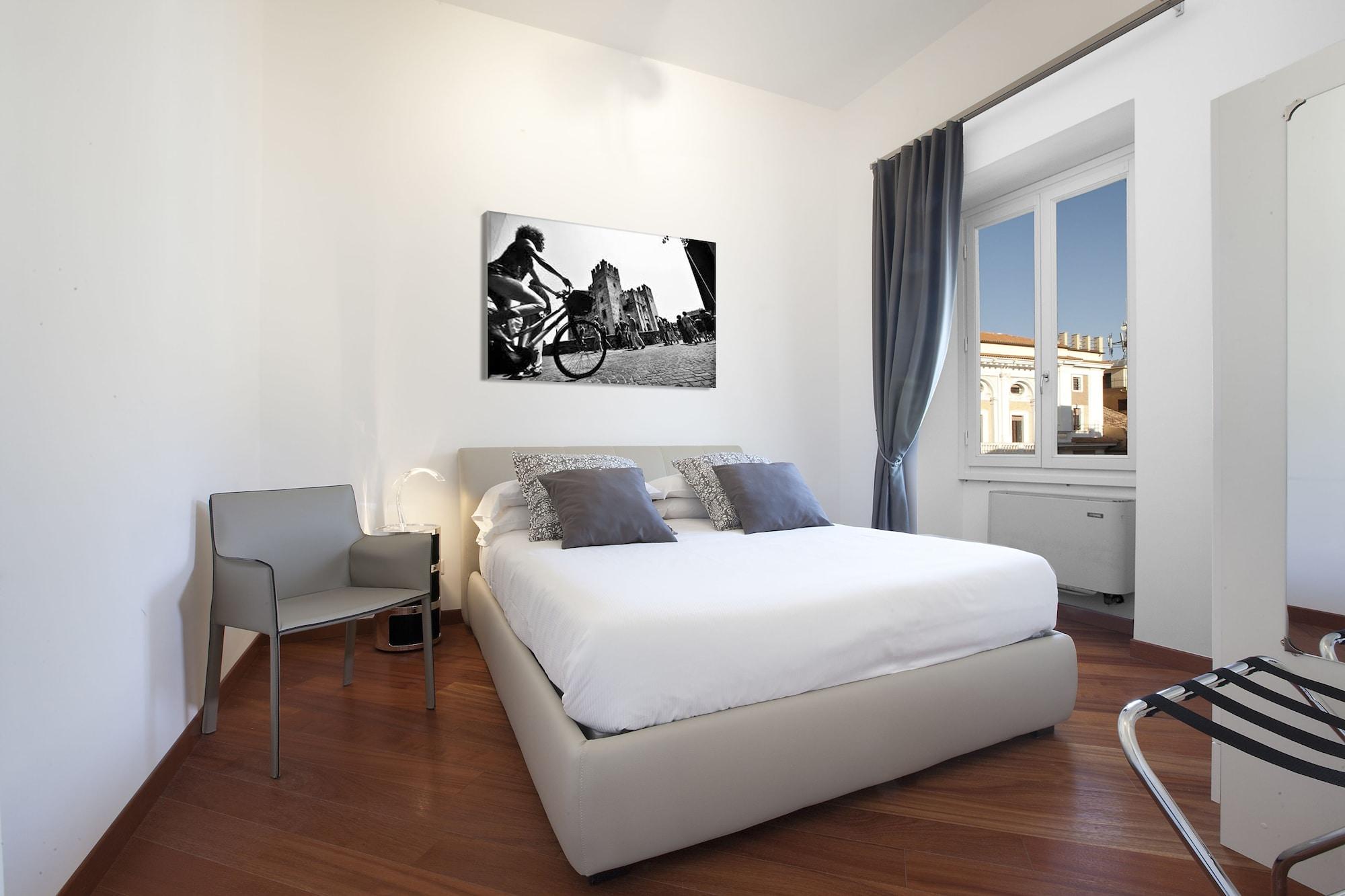 Oriana Homel * Rome