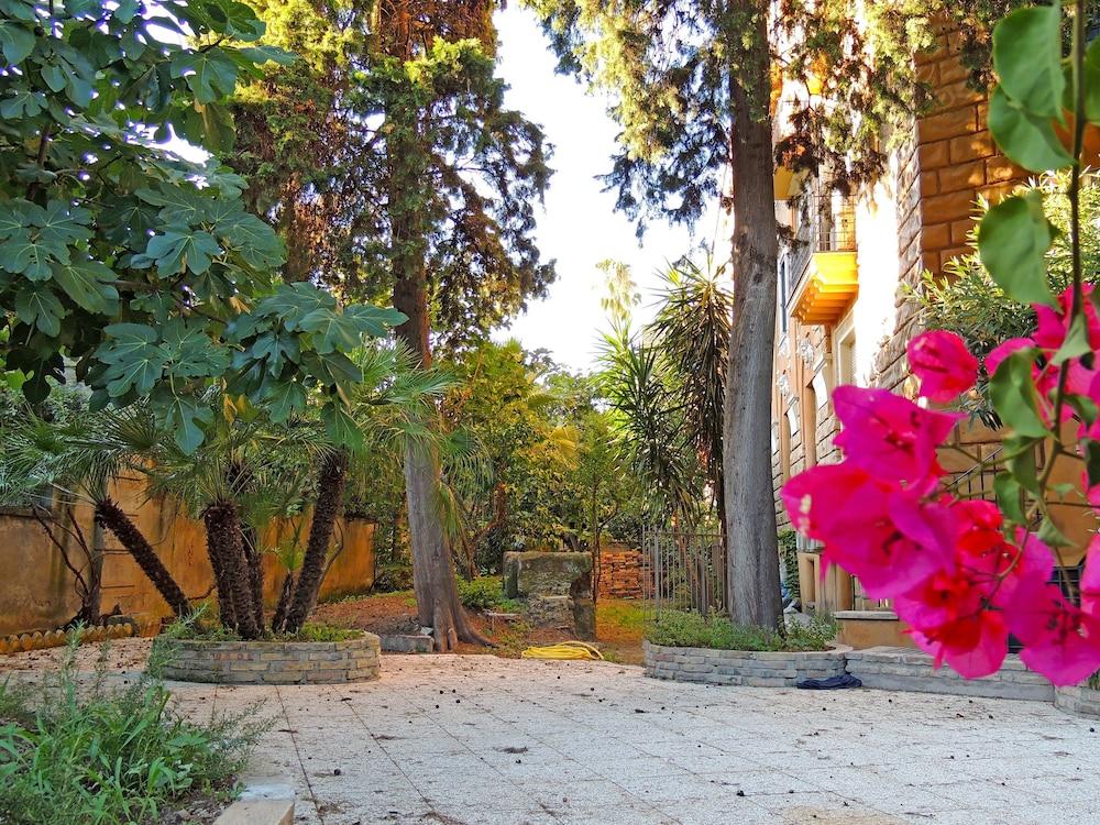 Gasthuis Palma Residences In 2*