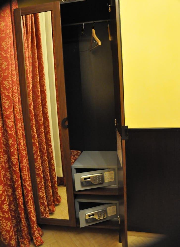 Hostel Funny Palace