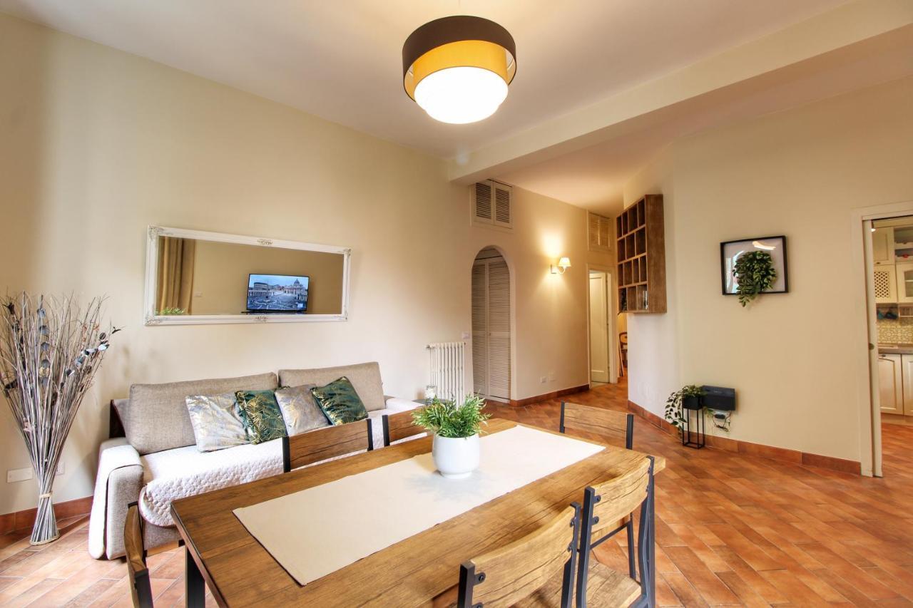 Charming Vatican Largeapt By Yh Apartment Rome