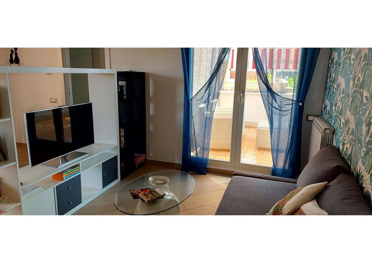 Attico Con Terrazzo * Rome