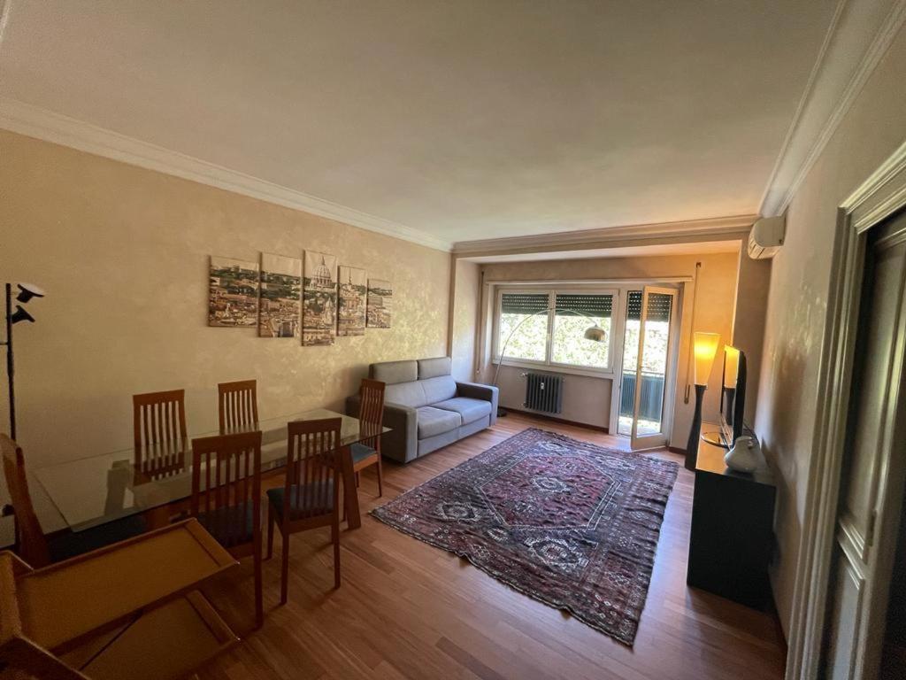Appartement Vatican Bright Flat