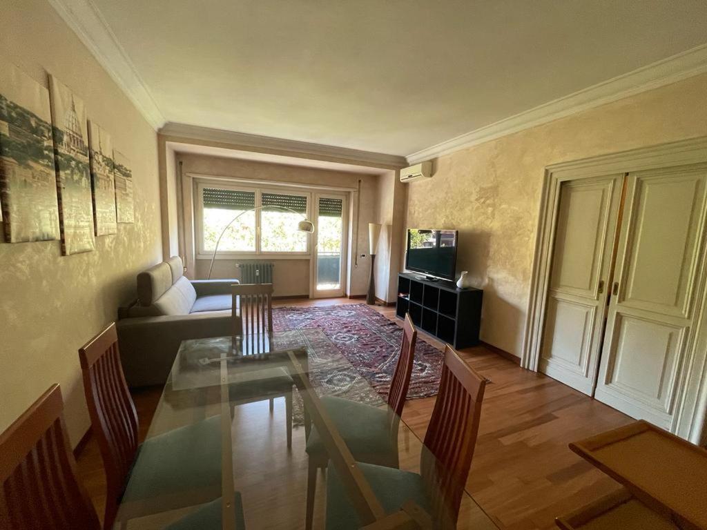Appartement Vatican Bright Flat