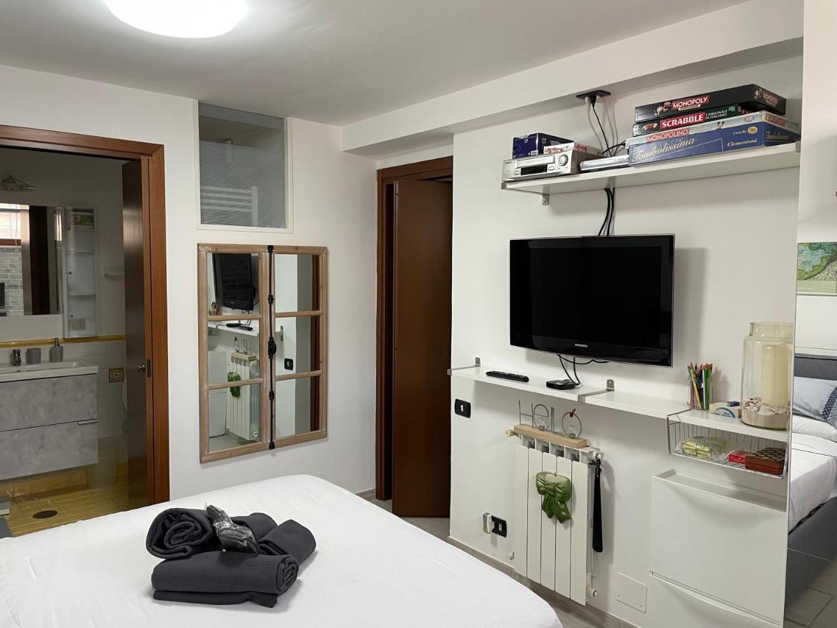 In&out - Mostacciano, Eur