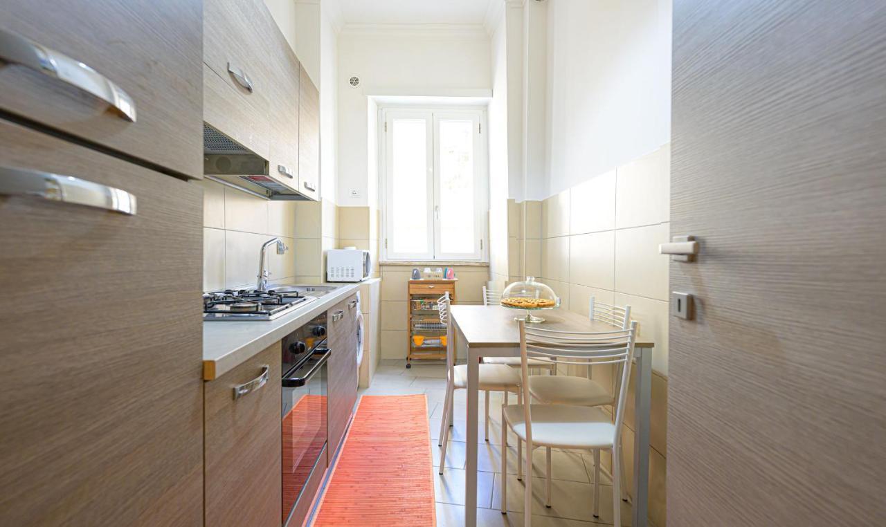 Apartment Peoniamaximahouse -piazza Bologna- *