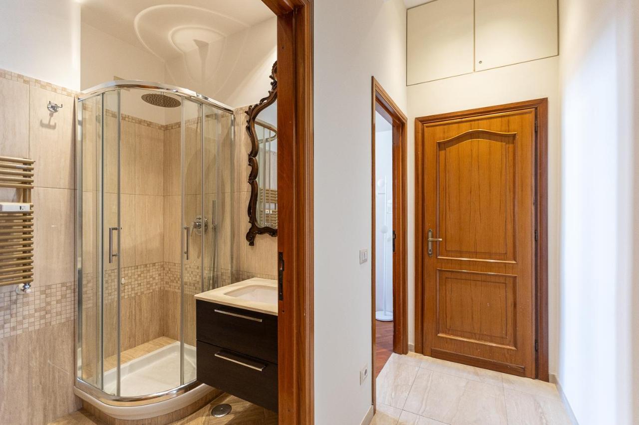 Vatican Museum By In Appartement