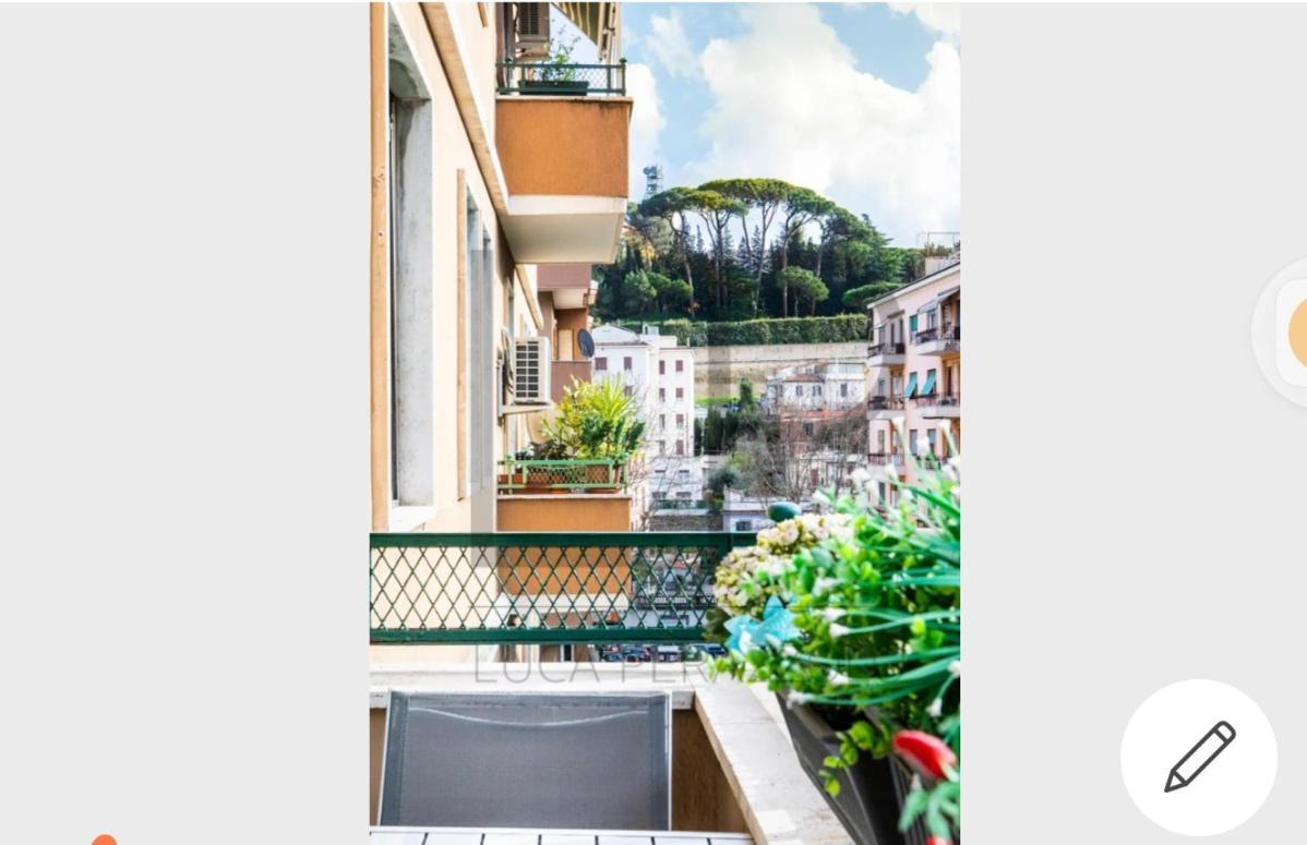 San Pietro Vaticano Family House