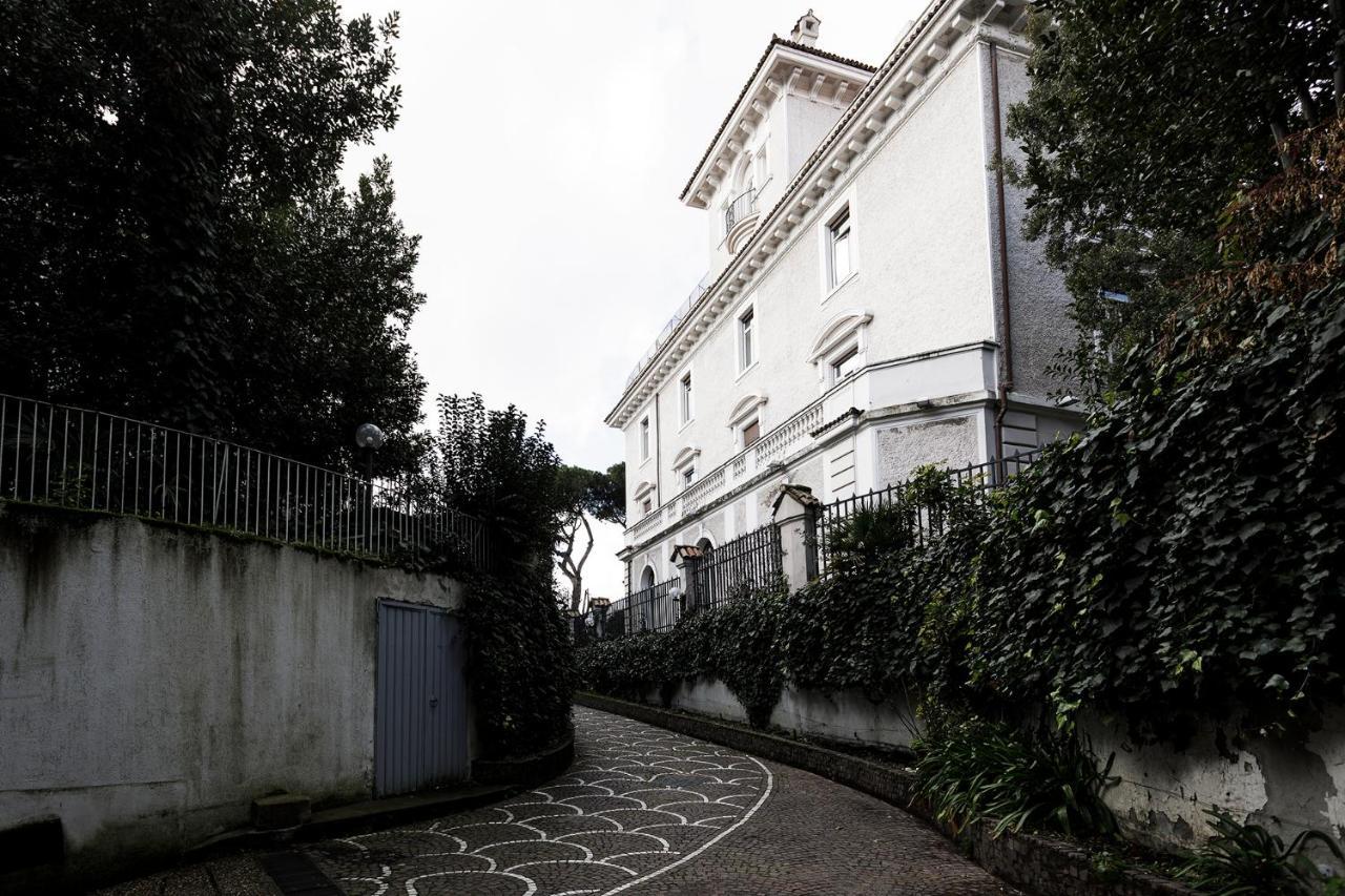 Borghese Flat With Terrace Appartamento