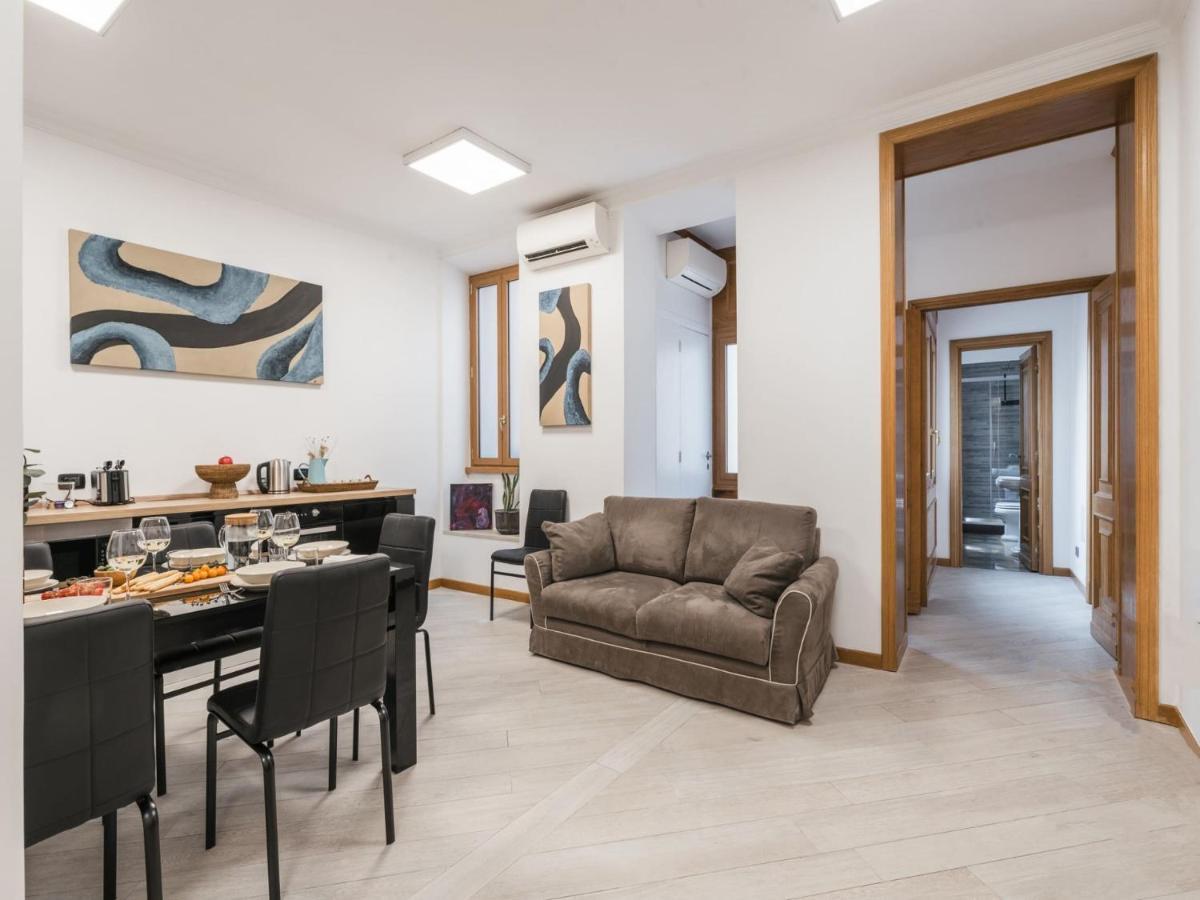 The Best Rent Spacious In Barberini Area * Rome
