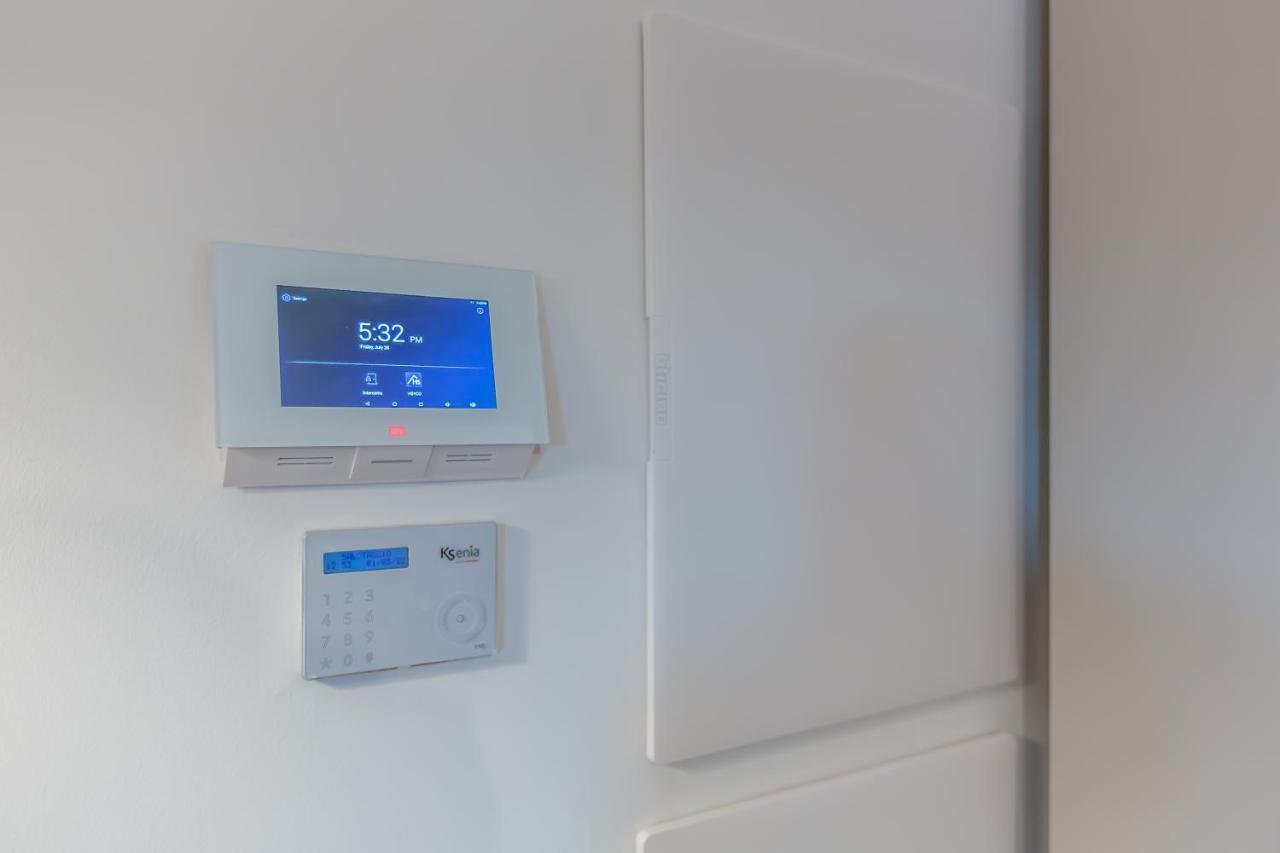 Luxury Trastevere Gym & Rooftop 5h Apartment Rome