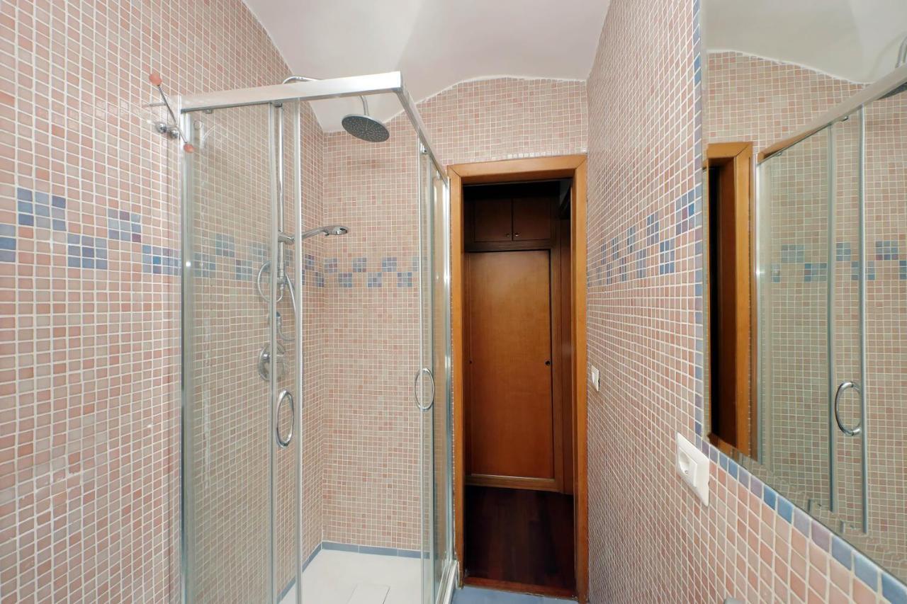Colosseo Family Capo D'africa Ac/wifi Apartment Rome