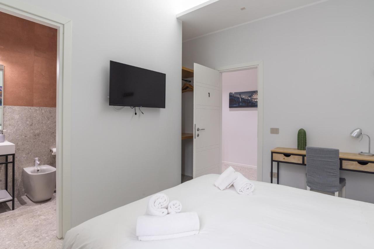 Hotel White And Rome