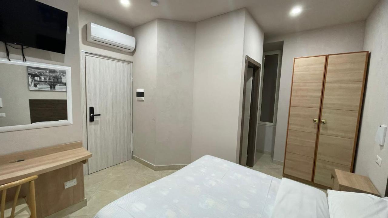 Spqr Bed & Breakfast Rome
