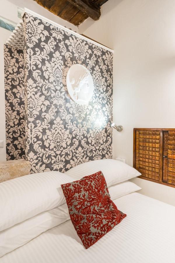 Intimo Ed Eclettico A Trastevere Apartment Rome