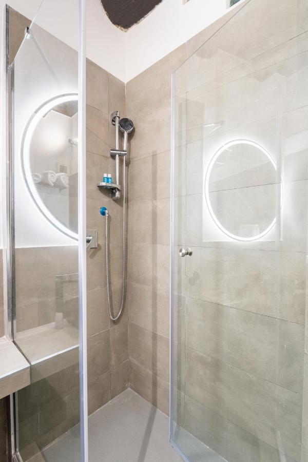 Intimo Ed Eclettico A Trastevere Apartment
