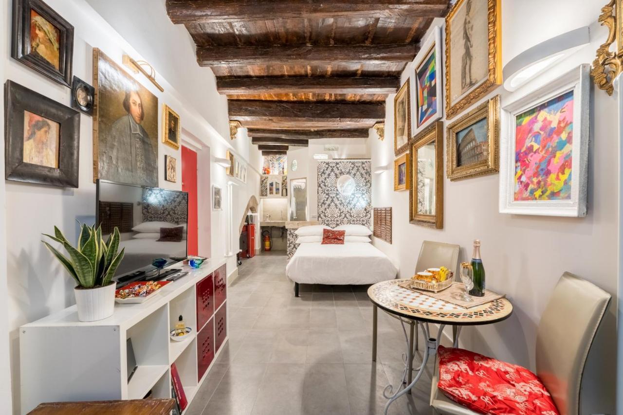 Intimo Ed Eclettico A Trastevere Apartment Rome